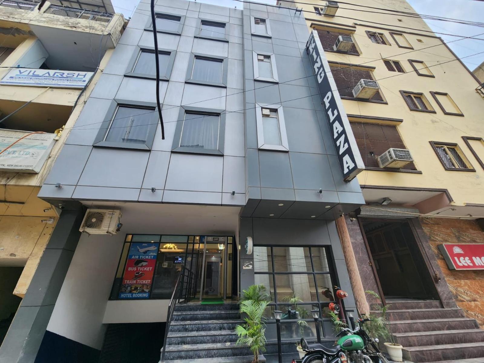 
Airport Hotel Lotus escorts