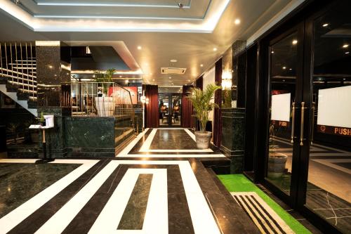Foxoso Hotel escorts