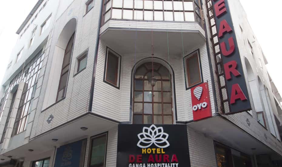 Hotel De Aura escorts
