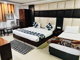 Hotel Grand Lawson  escorts