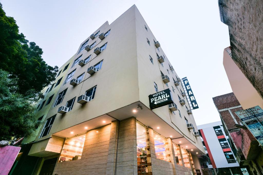 Hotel Pearl escorts