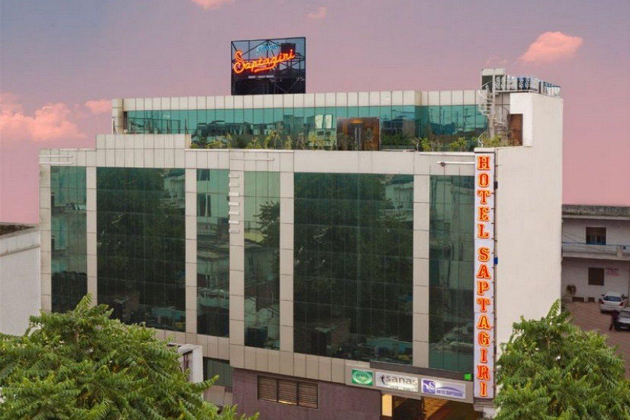 Saptagiri Hotel escorts
